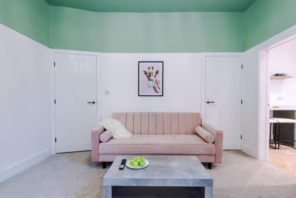 5 Bed Salford Sanctuary Retreat Villa Manchester Kültér fotó