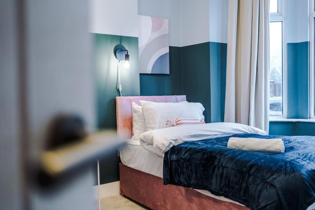 5 Bed Salford Sanctuary Retreat Villa Manchester Kültér fotó