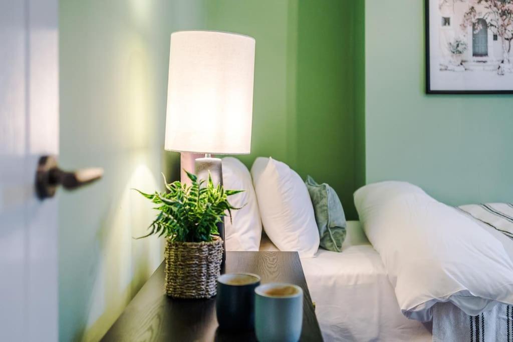5 Bed Salford Sanctuary Retreat Villa Manchester Kültér fotó
