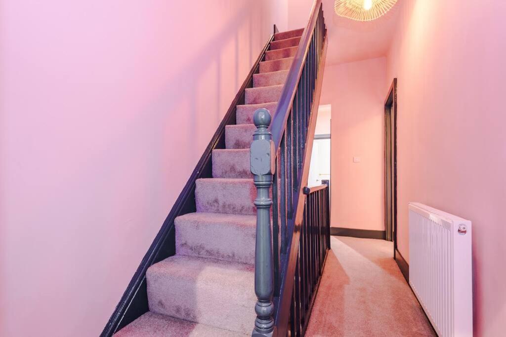 5 Bed Salford Sanctuary Retreat Villa Manchester Kültér fotó